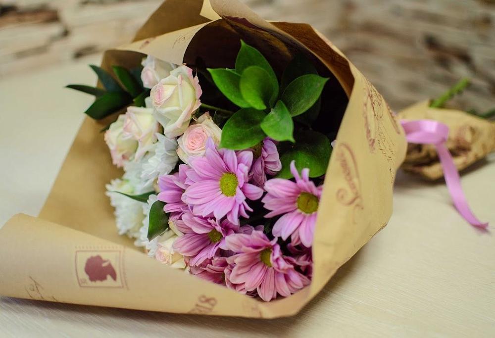 Букет цветов из: Розы и Хризантемы в Каргаске