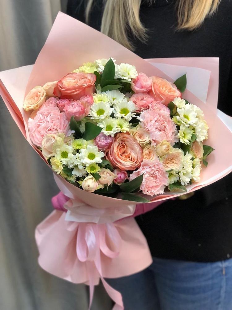 Букет цветов из: Гвоздики, Розы и Хризантемы в Каргаске