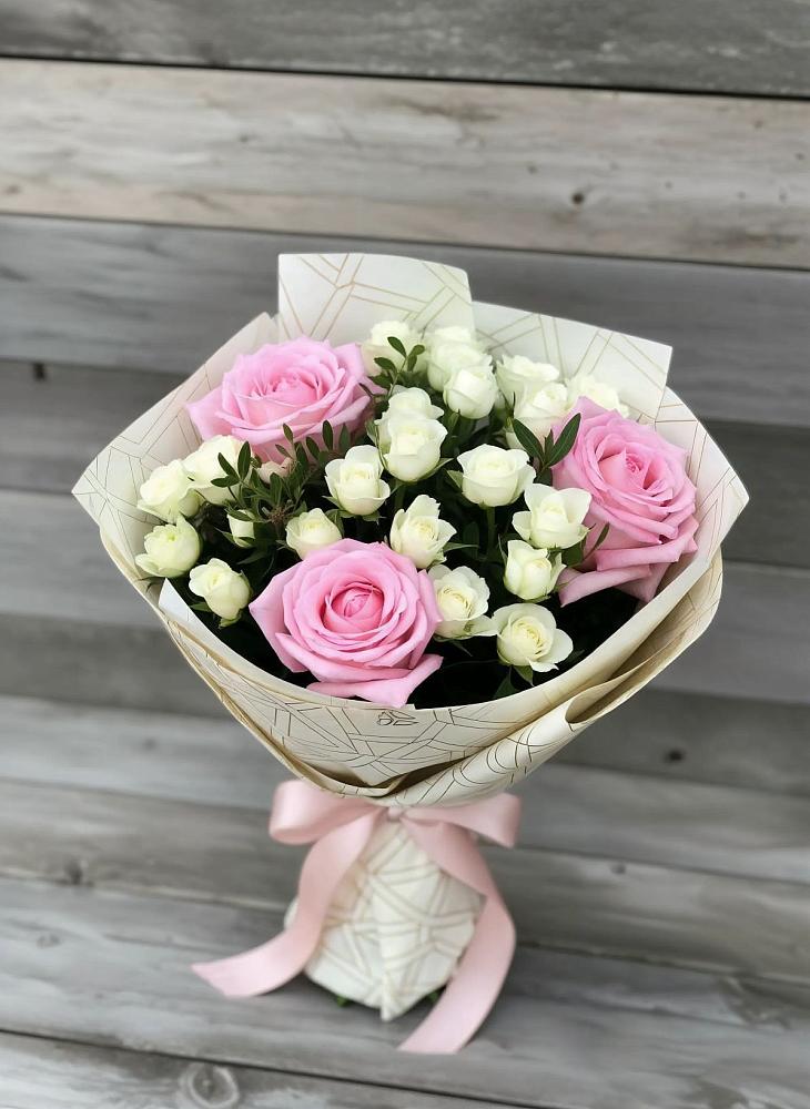 Букет цветов из: Розы в Каргаске