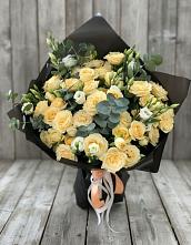 Букет цветов из:  Розы и Лизиантусы #REPLACE_PRED# Каргаске