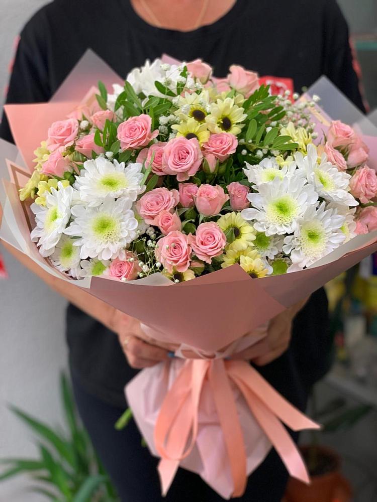 Букет цветов из: Розы и Хризантемы в Каргаске