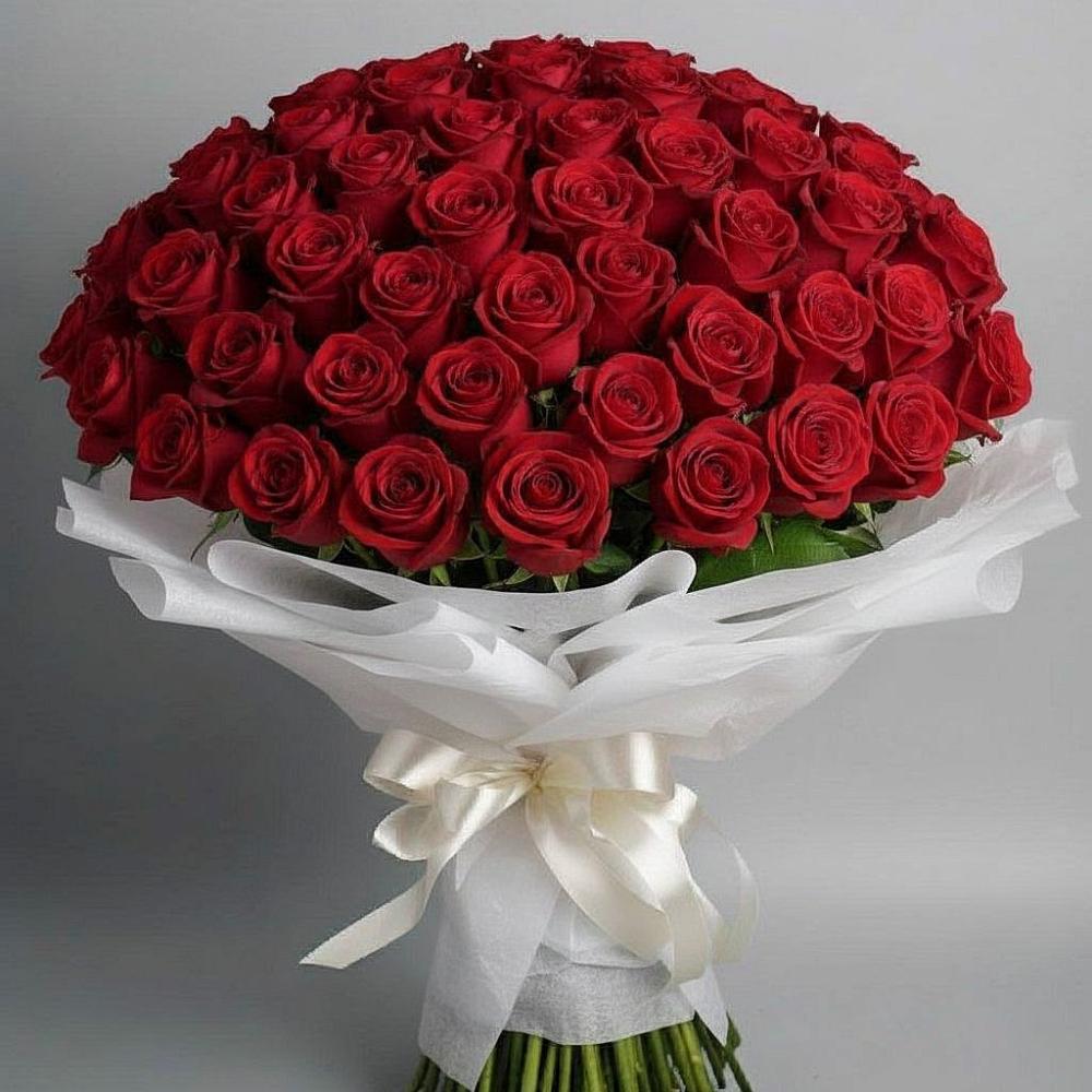 Букет 101 Красная роза Блэк Мэджик в Каргаске