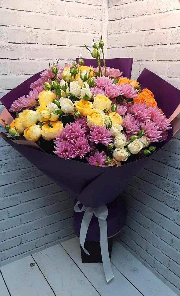 Букет цветов из: Хризантемы и Розы в Каргаске