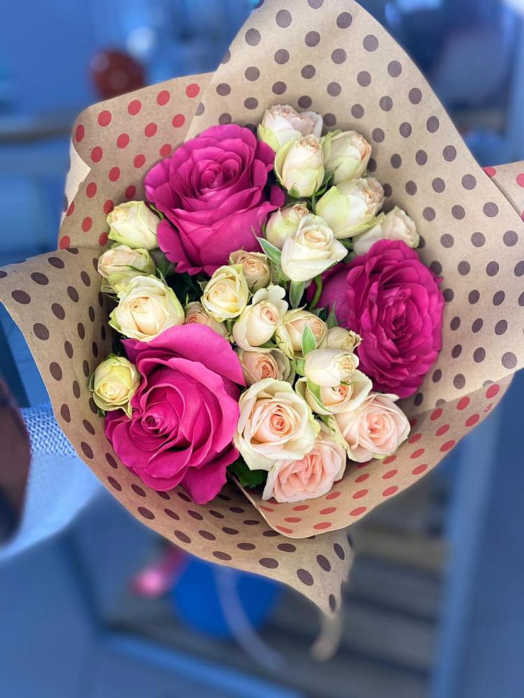 Букет цветов из: Розы в Каргаске