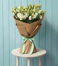 Букет цветов из:  Лизиантусы в Каргаске