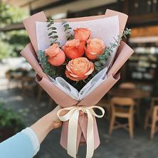 Букет цветов из:  Розы в Каргаске