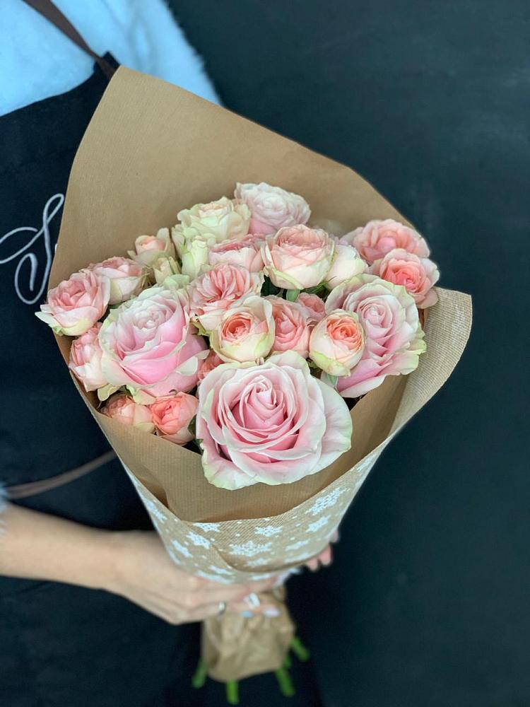 Букет цветов из: Хризантемы и Розы в Каргаске