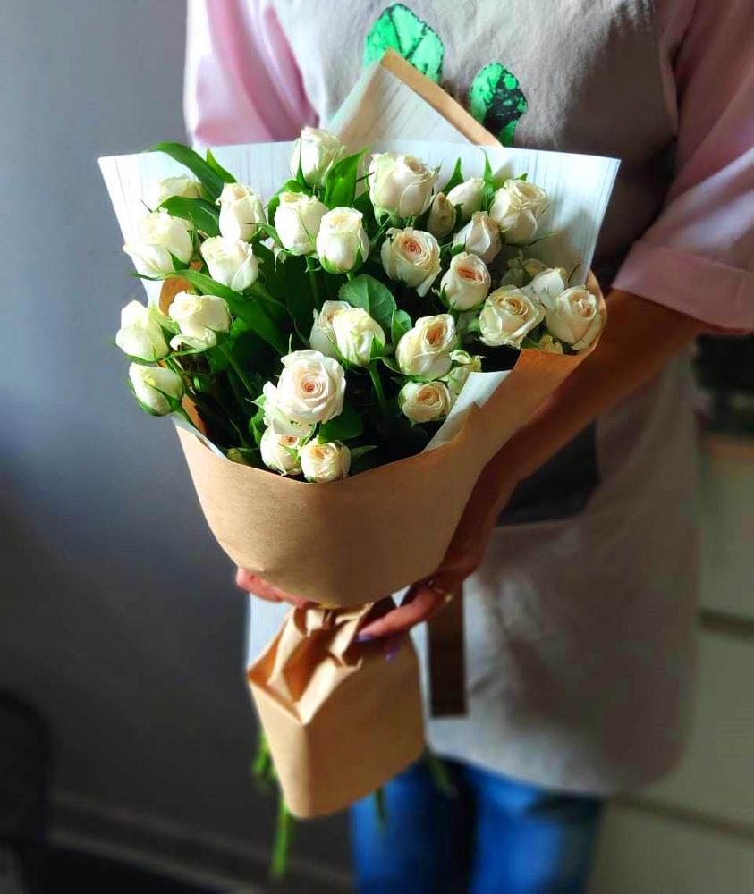 Букет цветов из: Розы в Каргаске
