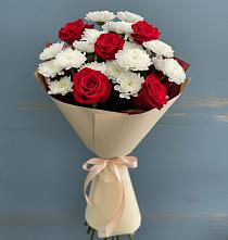 Букет цветов из:  Розы и Хризантемы в Каргаске