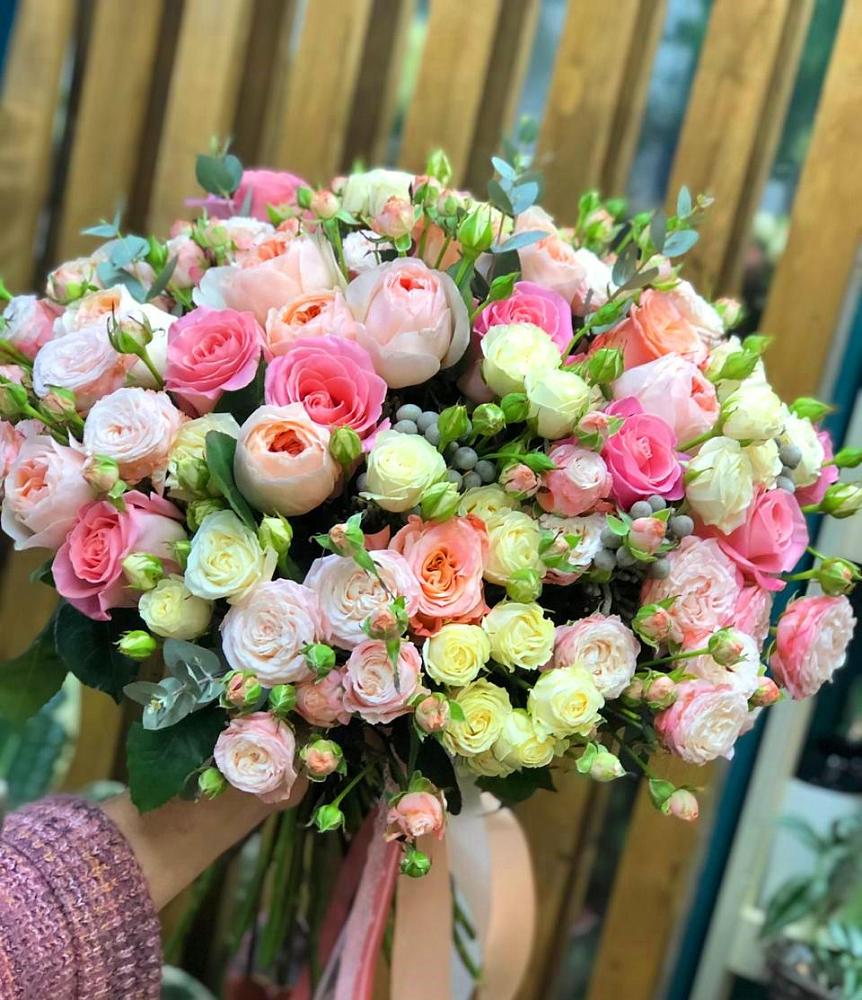 Букет цветов из: Розы в Каргаске