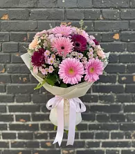 Букет цветов из:  Герберы и Хризантемы в Каргаске