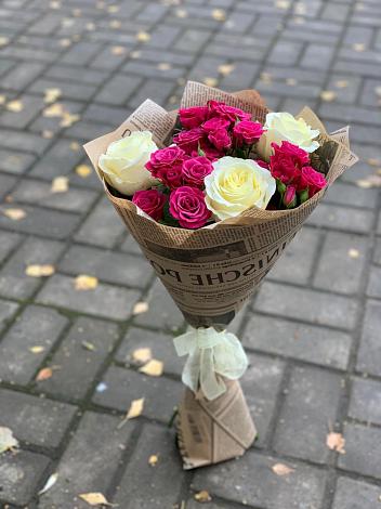 Букет цветов из: Розы в Каргаске