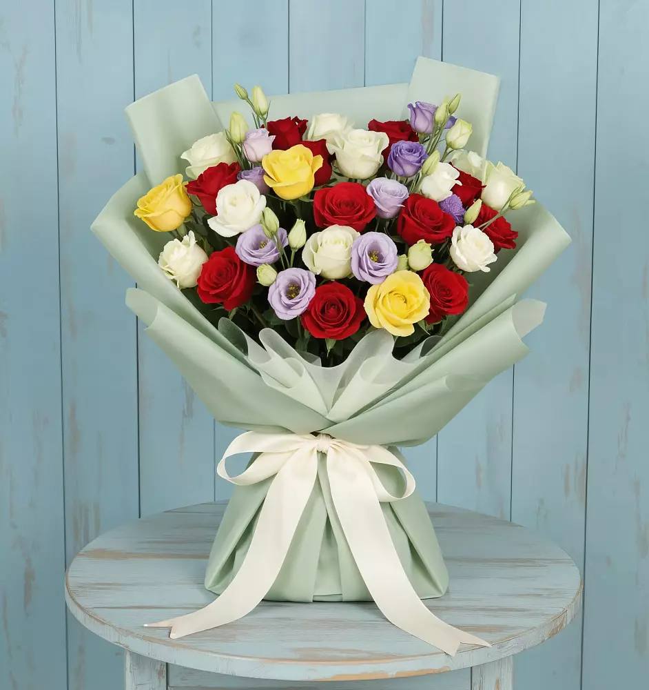 Букет цветов из: Розы в Каргаске